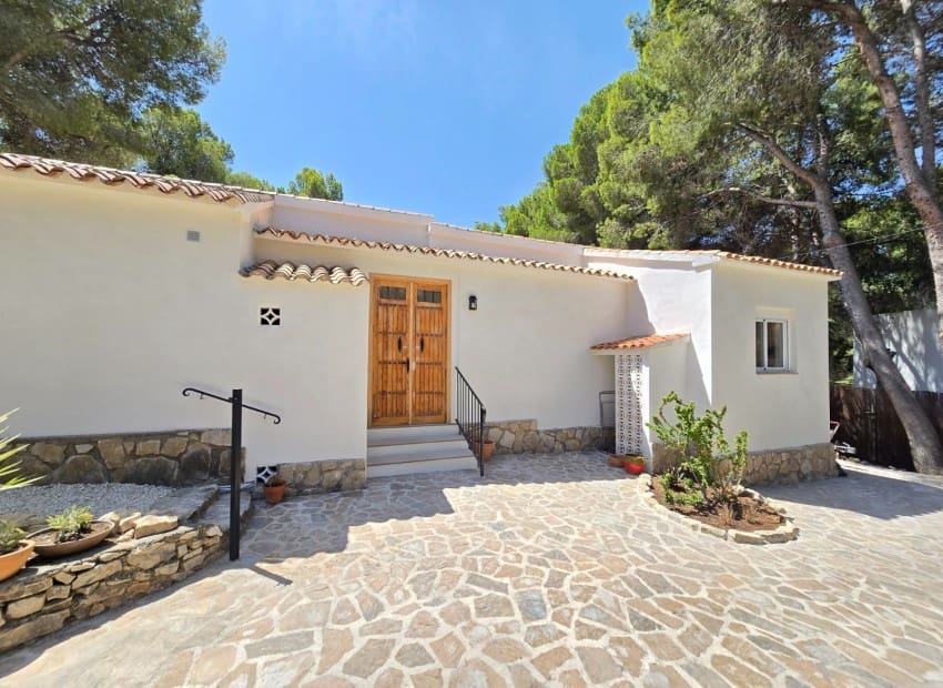 2 bedroom Villa for holiday rental in Altea la Vella with pool garage - € 1,375 (Ref: 9935178)