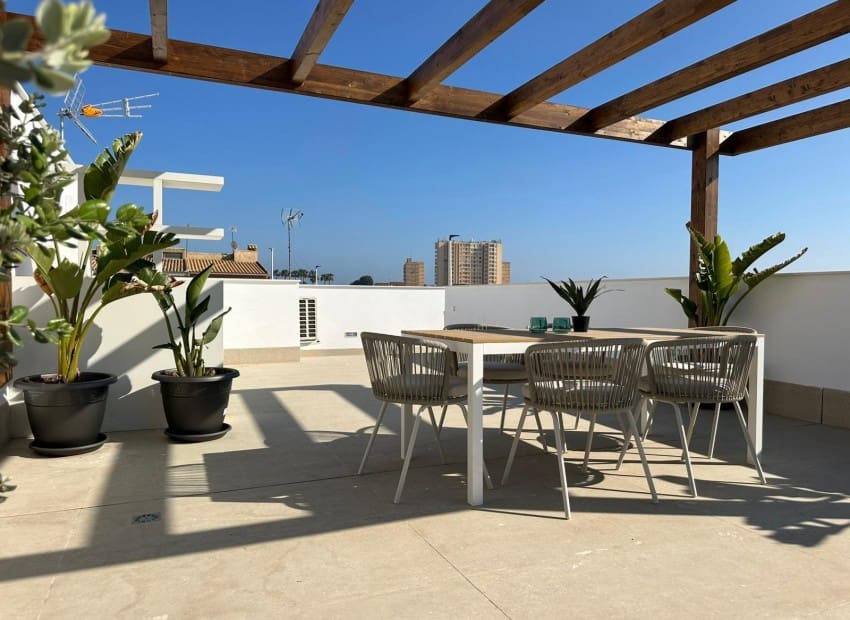 2 soverom Kjedet enebolig til salgs i Santiago de la Ribera med svømmebasseng - € 444 500 (Ref: 9950485)