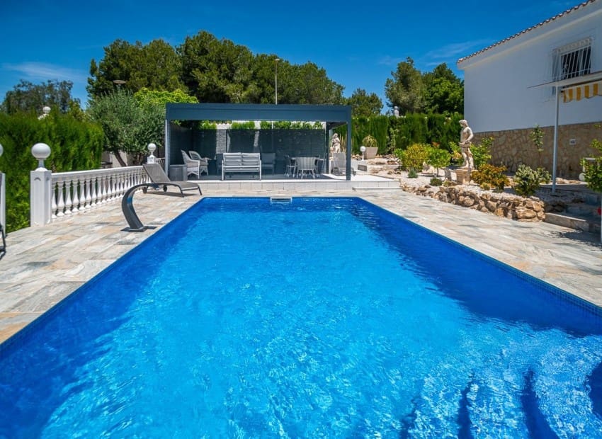 3 Zimmer Villa zu verkaufen in La Marina mit Pool Garage - 540.000 € (Ref: 9950604)