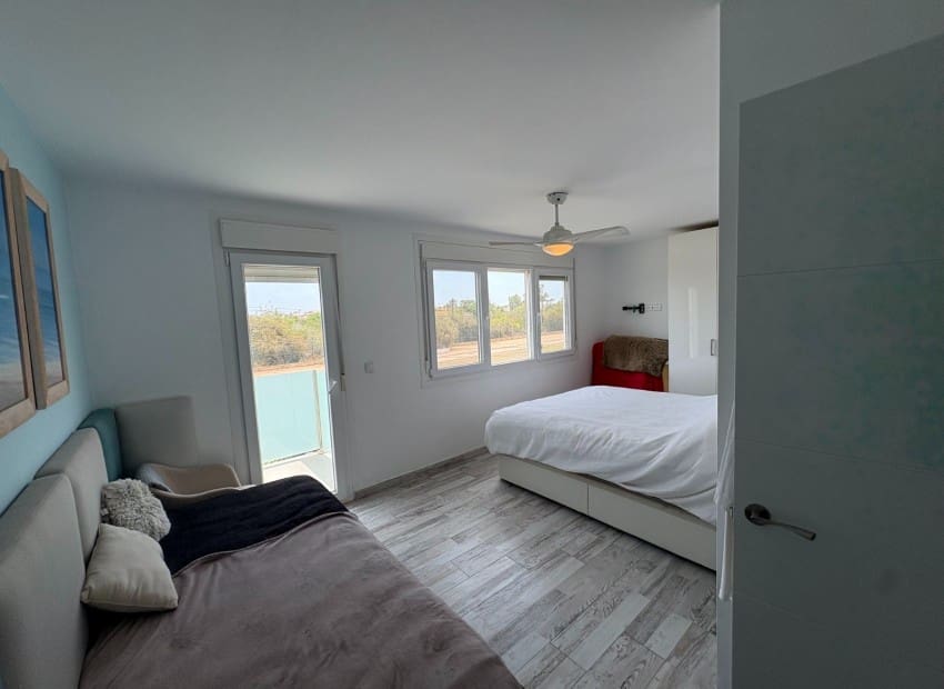 2 camera da letto Villa in vendita in Torrevieja con piscina - 465.000 € (Rif: 9950605)