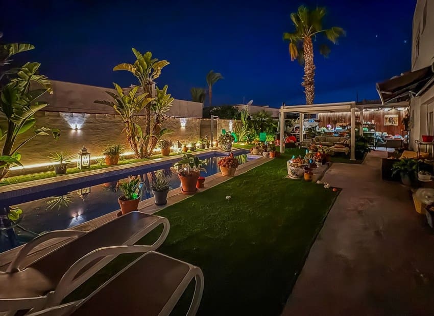 2 soverom Villa til salgs i Torrevieja med svømmebasseng - € 465 000 (Ref: 9950605)