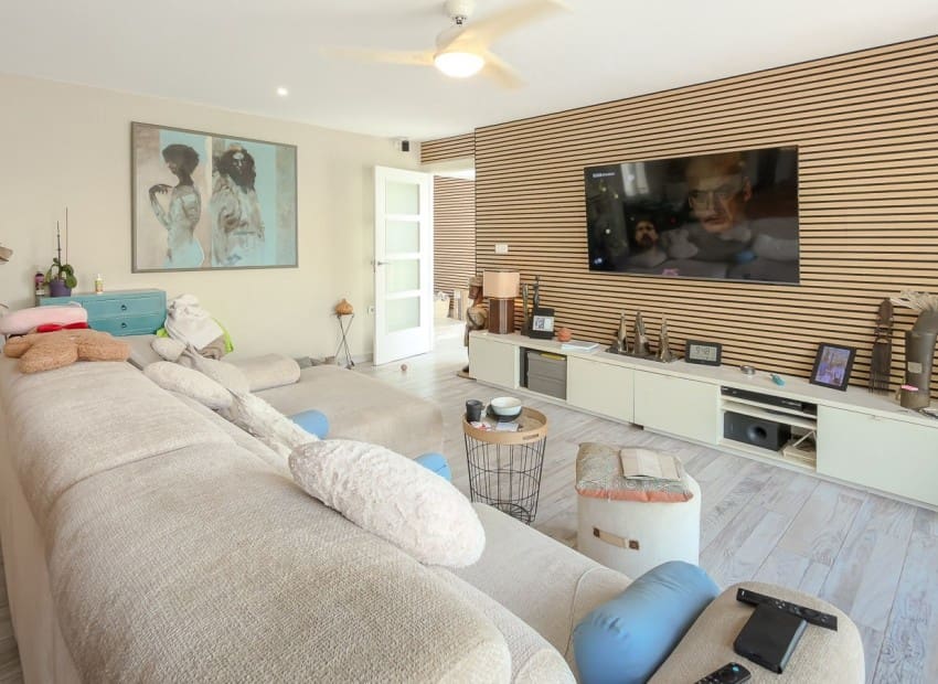 2 soverom Villa til salgs i Torrevieja med svømmebasseng - € 465 000 (Ref: 9950605)