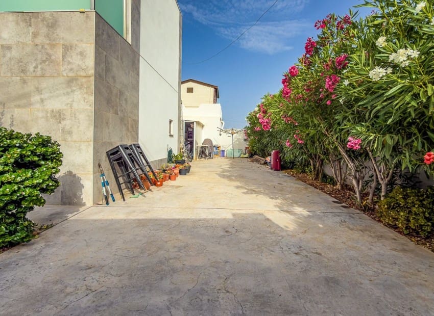 2 soverom Villa til salgs i Torrevieja med svømmebasseng - € 465 000 (Ref: 9950605)