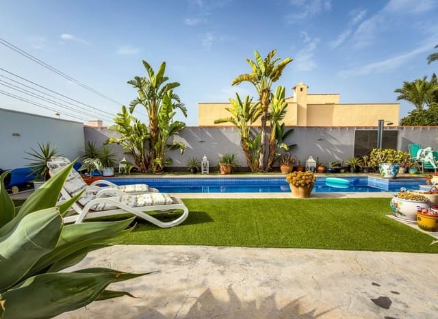 2 slaapkamer Villa te koop in Parque Acuático - Sector 25, Torrevieja met zwembad - € 465.000 (Ref: 9950605)