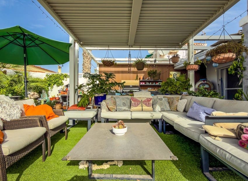 2 soverom Villa til salgs i Torrevieja med svømmebasseng - € 465 000 (Ref: 9950605)