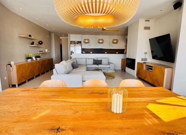 4 sypialnia Willa na sprzedaż w El Campello z basenem garażem - 1 195 000 € (Ref: 9950606)