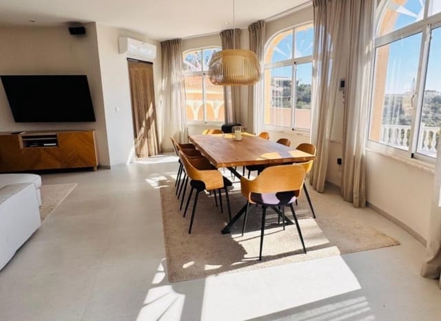 4 sypialnia Willa na sprzedaż w El Campello z basenem garażem - 1 195 000 € (Ref: 9950606)