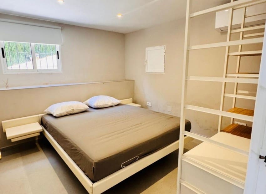 4 sypialnia Willa na sprzedaż w El Campello z basenem garażem - 1 195 000 € (Ref: 9950606)