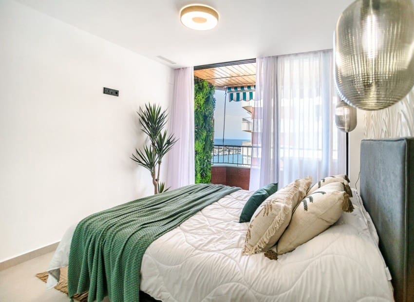3 soveværelse Lejlighed til salg i Torrevieja med swimmingpool - € 419.000 (Ref: 9953350)
