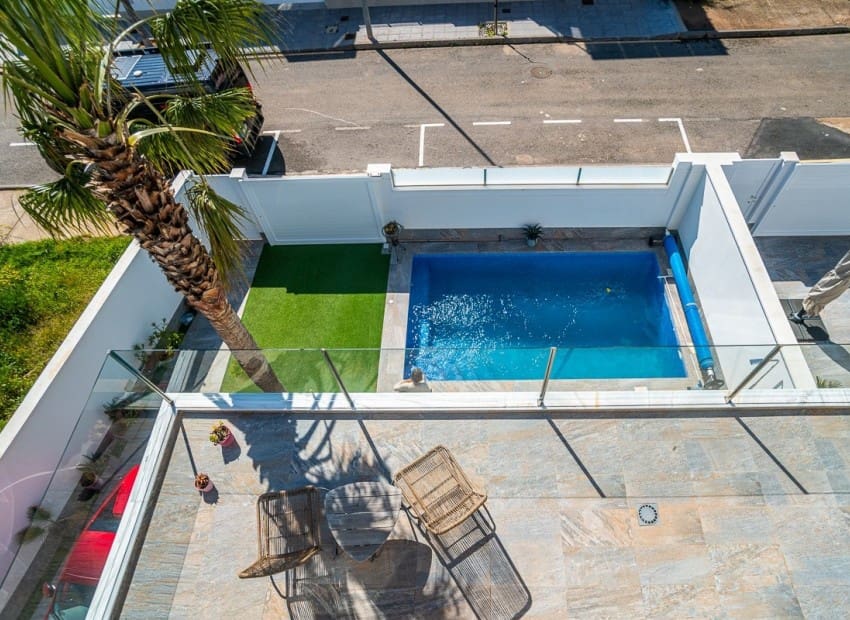 3 bedroom Villa for sale in Pilar de la Horadada with pool - € 450,000 (Ref: 9953418)