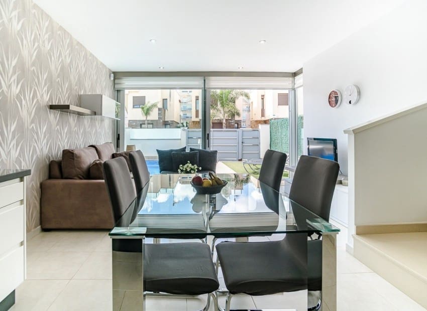 3 slaapkamer Villa te koop in Lo Pagan met zwembad - € 357.000 (Ref: 9953419)