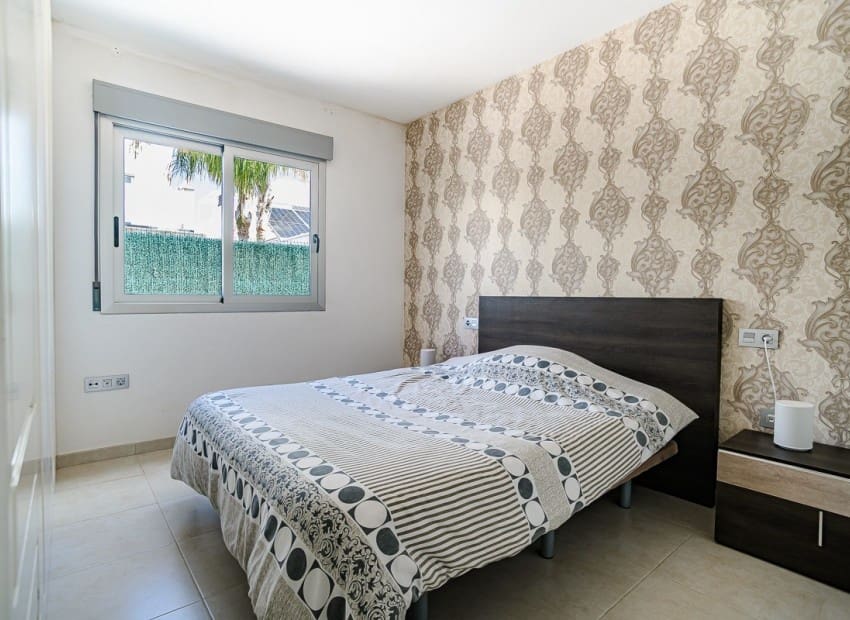 3 slaapkamer Villa te koop in Lo Pagan met zwembad - € 357.000 (Ref: 9953419)