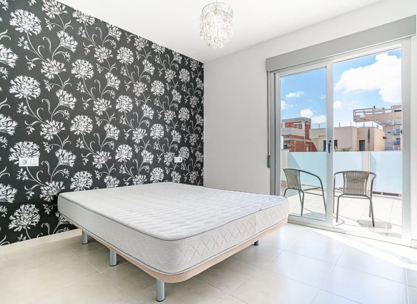 3 slaapkamer Villa te koop in Lo Pagan met zwembad - € 357.000 (Ref: 9953419)