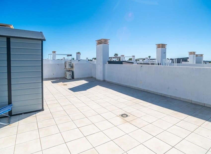 2 soveværelse Villa til salg i Ciudad Quesada med swimmingpool garage - € 390.000 (Ref: 9953420)