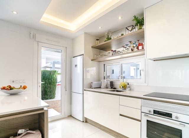 2 soveværelse Villa til salg i Ciudad Quesada, Rojales med swimmingpool garage - € 390.000 (Ref: 9953420)