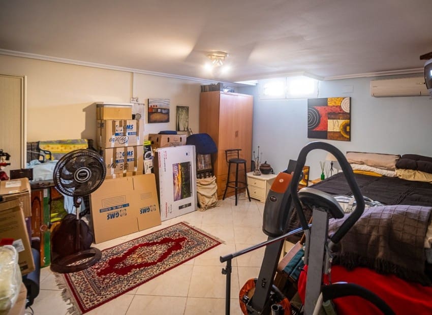 6 chambre Villa/Maison à vendre à Torrevieja avec piscine garage - 610 000 € (Ref: 9954572)