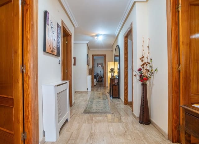 6 chambre Villa/Maison à vendre à Los Balcones - Los Altos, Torrevieja avec piscine garage - 610 000 € (Ref: 9954572)