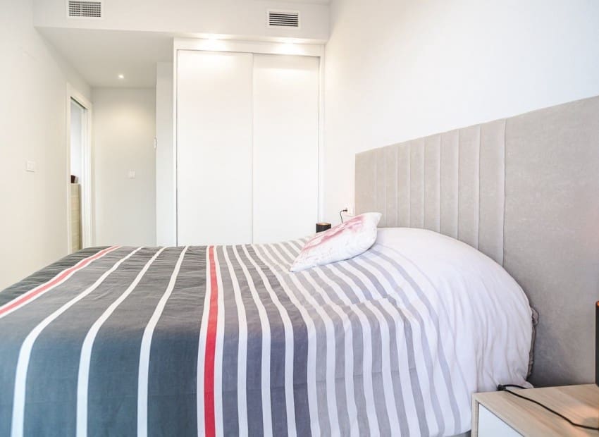 2 soveværelse Penthouse til salg i Orihuela Costa med swimmingpool garage - € 329.500 (Ref: 9954573)