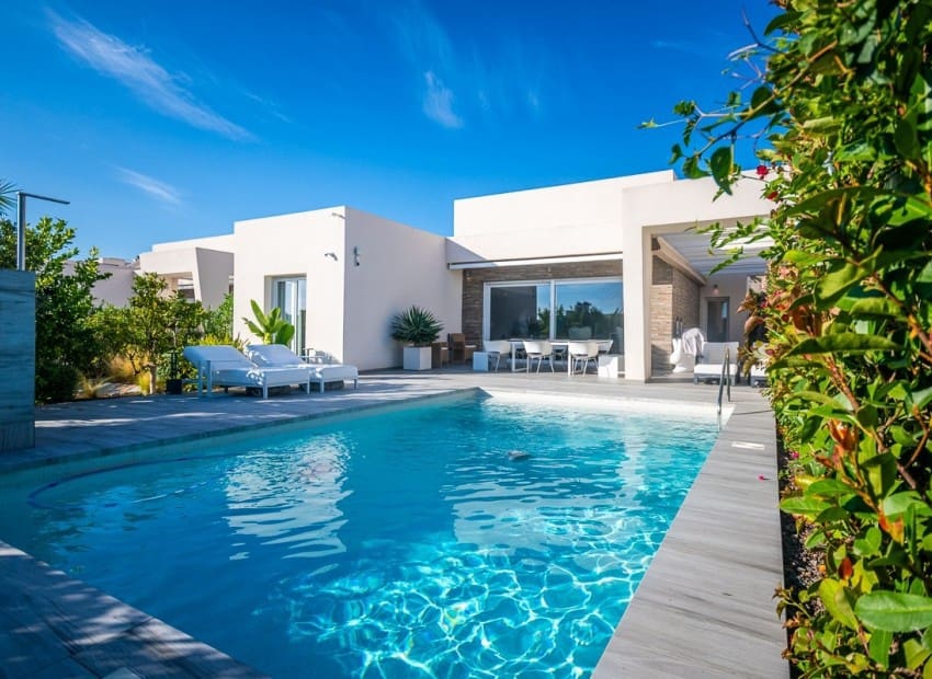 2 quarto Moradia para venda em Algorfa com piscina garagem - 610 000 € (Ref: 9954591)