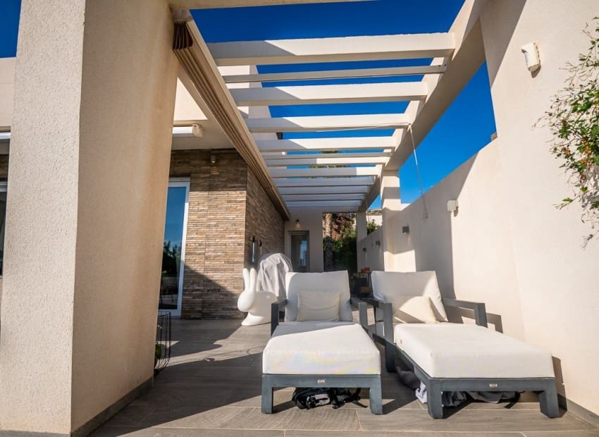 2 quarto Moradia para venda em Algorfa com piscina garagem - 610 000 € (Ref: 9954591)