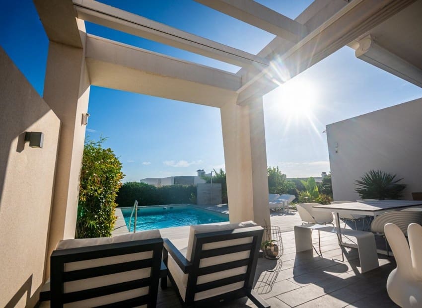 2 quarto Moradia para venda em Algorfa com piscina garagem - 610 000 € (Ref: 9954591)