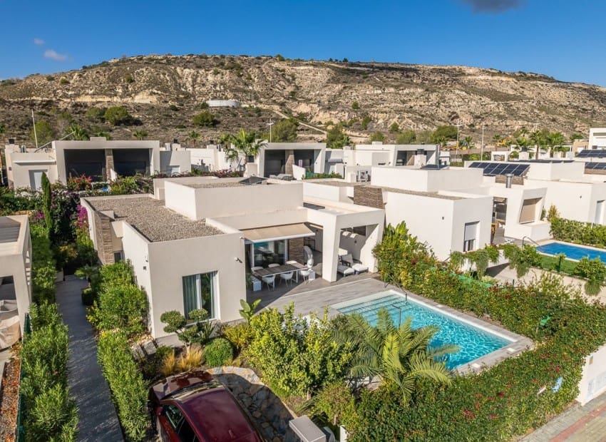 2 quarto Moradia para venda em Algorfa com piscina garagem - 610 000 € (Ref: 9954591)
