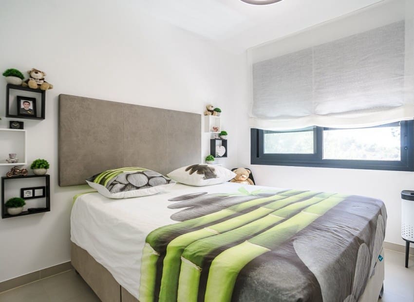 2 bedroom Apartment for sale in Pilar de la Horadada with pool garage - € 299,950 (Ref: 9956317)