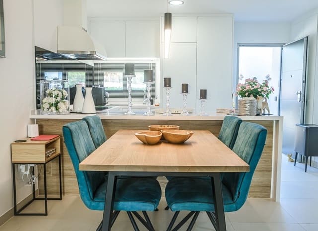 2 soverom Leilighet til salgs i Pilar de la Horadada ciudad, Pilar de la Horadada med svømmebasseng garasje - € 299 950 (Ref: 9956317)