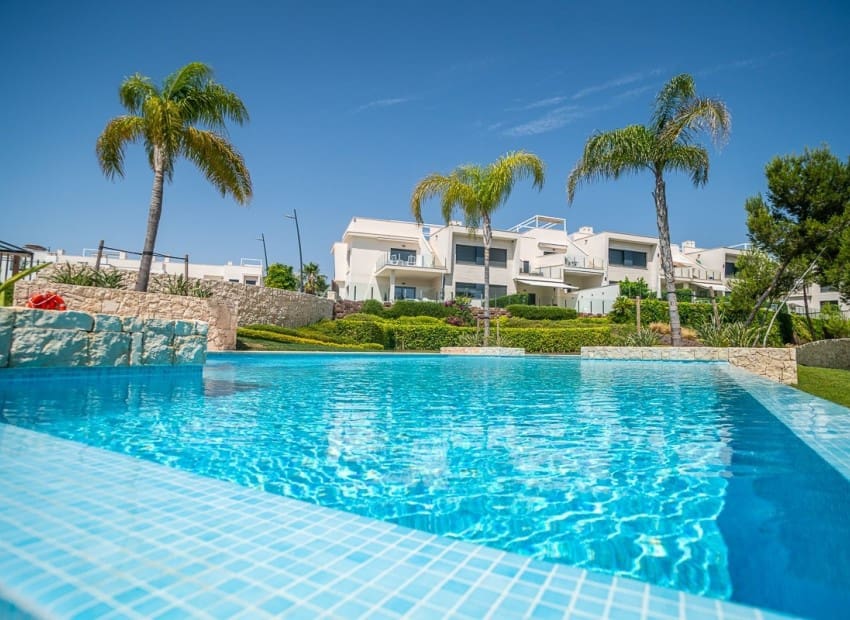 2 bedroom Apartment for sale in Pilar de la Horadada with pool garage - € 299,950 (Ref: 9956317)