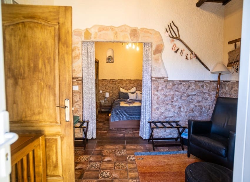 6 slaapkamer Commercieel te koop in Hondon de las Nieves met zwembad garage - € 850.000 (Ref: 9956318)