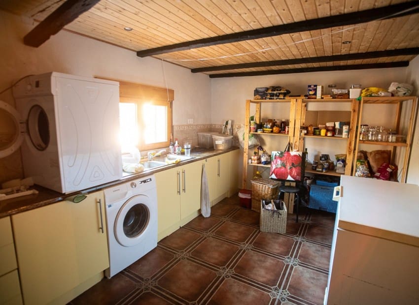 6 slaapkamer Commercieel te koop in Hondon de las Nieves met zwembad garage - € 850.000 (Ref: 9956318)