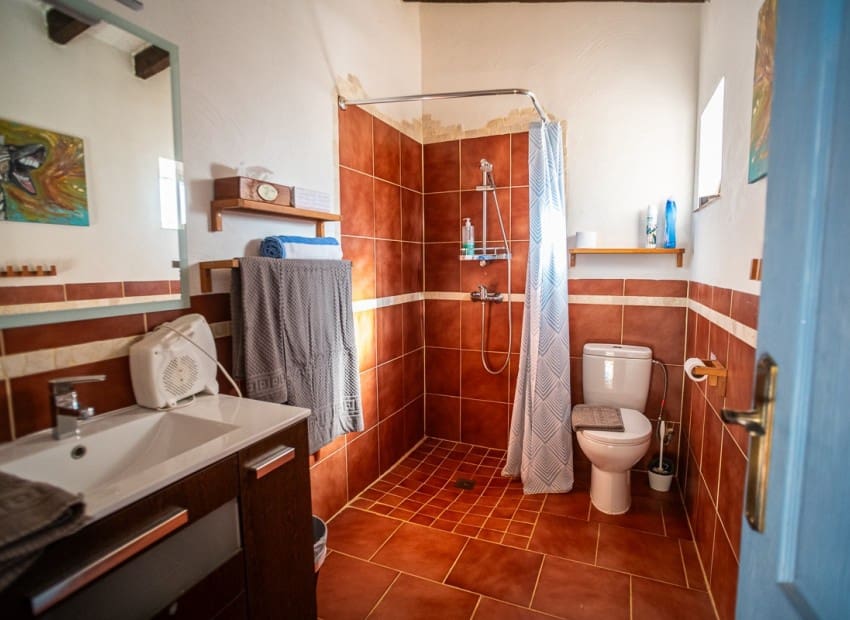 6 slaapkamer Commercieel te koop in Hondon de las Nieves met zwembad garage - € 850.000 (Ref: 9956318)