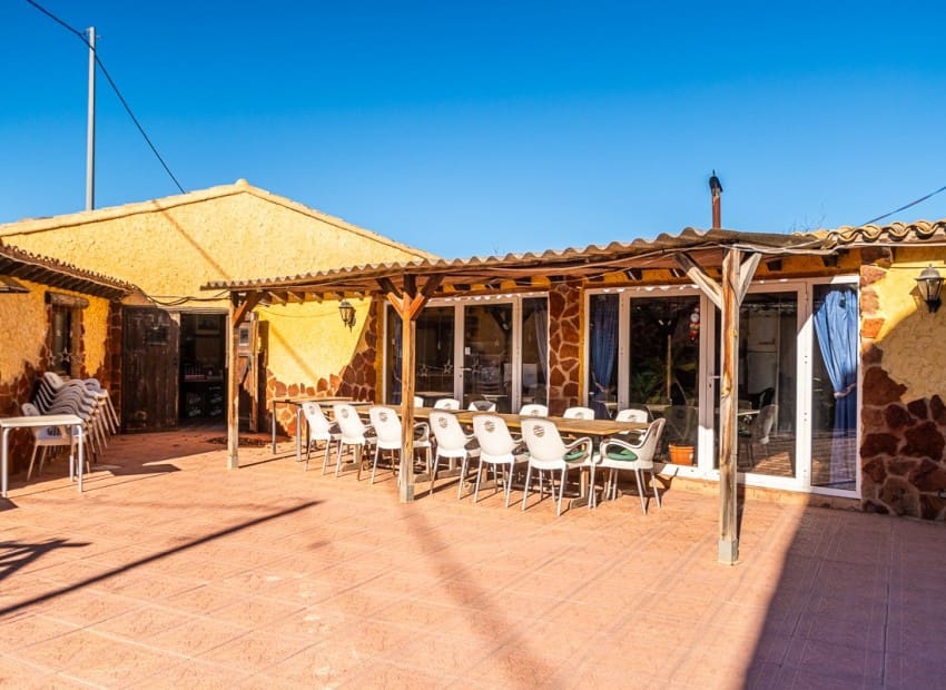 6 slaapkamer Commercieel te koop in Hondon de las Nieves met zwembad garage - € 850.000 (Ref: 9956318)