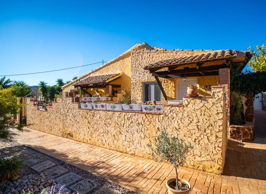 6 slaapkamer Commercieel te koop in Hondon de las Nieves met zwembad garage - € 850.000 (Ref: 9956318)