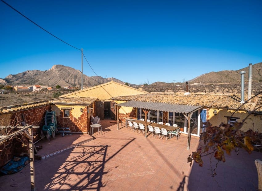 6 slaapkamer Commercieel te koop in Hondon de las Nieves met zwembad garage - € 850.000 (Ref: 9956318)