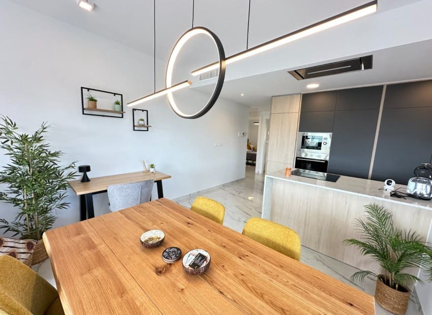 2 sypialnia Penthouse na sprzedaż w Playa Flamenca z basenem garażem - 595 000 € (Ref: 9956497)