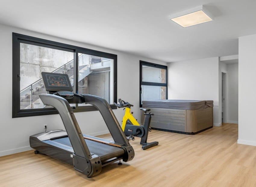 2 sypialnia Penthouse na sprzedaż w Playa Flamenca z basenem garażem - 595 000 € (Ref: 9956497)