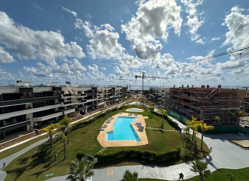 2 sypialnia Penthouse na sprzedaż w Playa Flamenca z basenem garażem - 595 000 € (Ref: 9956497)