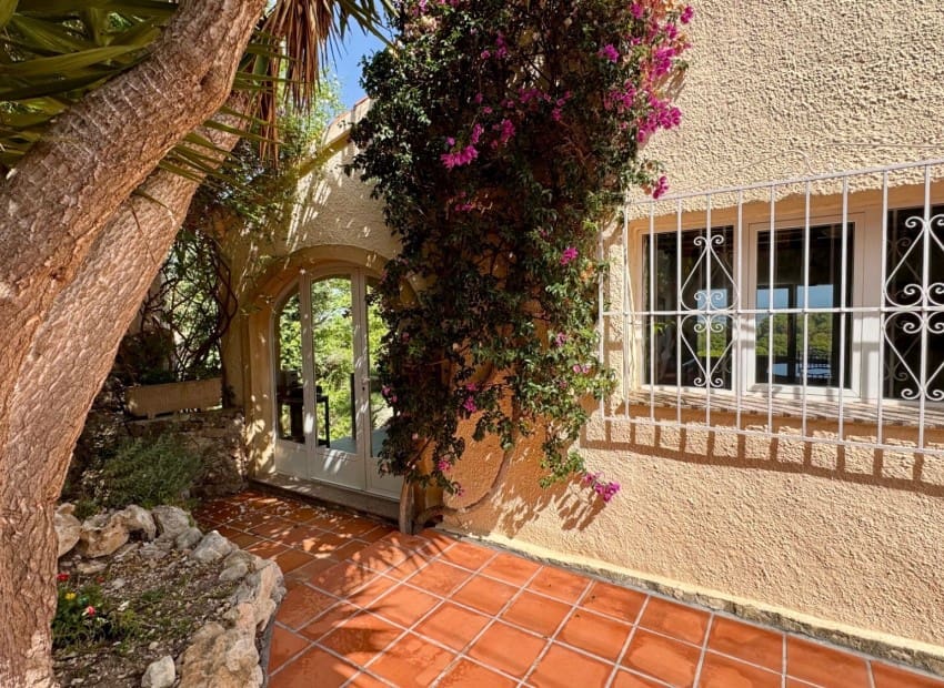 4 sovrum Villa till salu i Javea / Xabia med pool - 850 000 € (Ref: 9961599)
