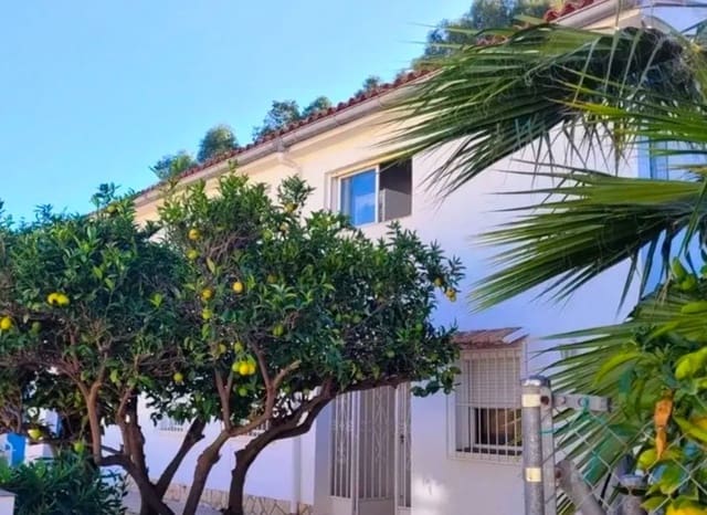 3 bedroom Villa for sale in Albir, Alfaz del Pi / L'Alfàs del Pi - € 525,000 (Ref: 9964410)