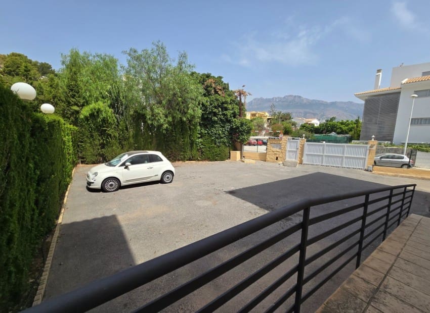 2 slaapkamer Appartement te koop in Altea met zwembad garage - € 380.000 (Ref: 9967997)