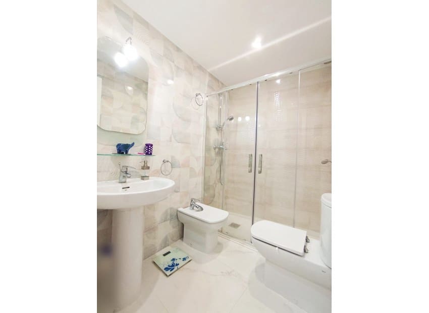 2 Zimmer Wohnung zu verkaufen in Denia mit Pool - 370.000 € (Ref: 9968902)