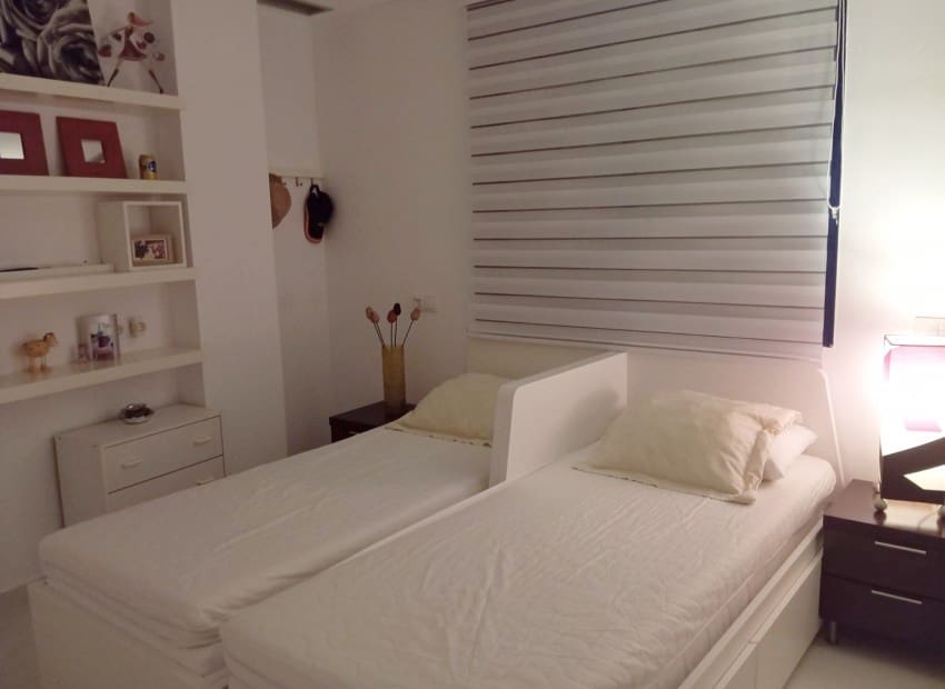 2 Zimmer Wohnung zu verkaufen in Denia mit Pool - 370.000 € (Ref: 9968902)