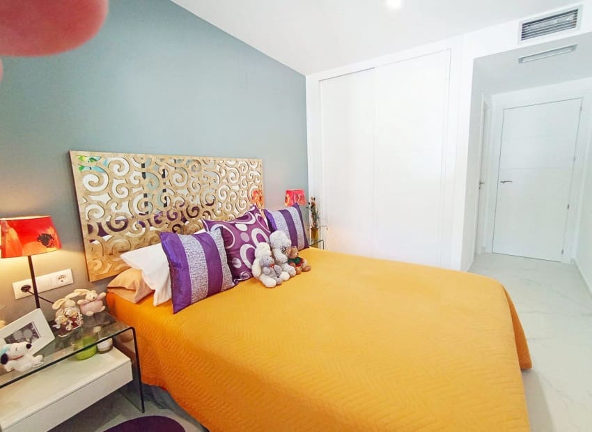 2 Zimmer Wohnung zu verkaufen in Denia mit Pool - 370.000 € (Ref: 9968902)