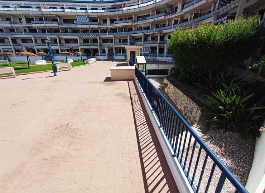 2 Zimmer Wohnung zu verkaufen in Denia mit Pool - 370.000 € (Ref: 9968902)