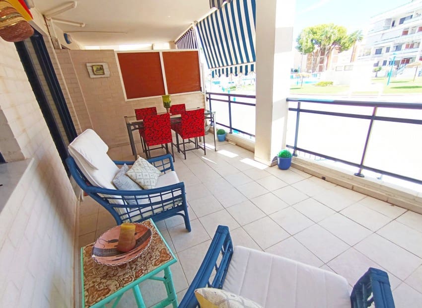2 Zimmer Wohnung zu verkaufen in Denia mit Pool - 370.000 € (Ref: 9968902)