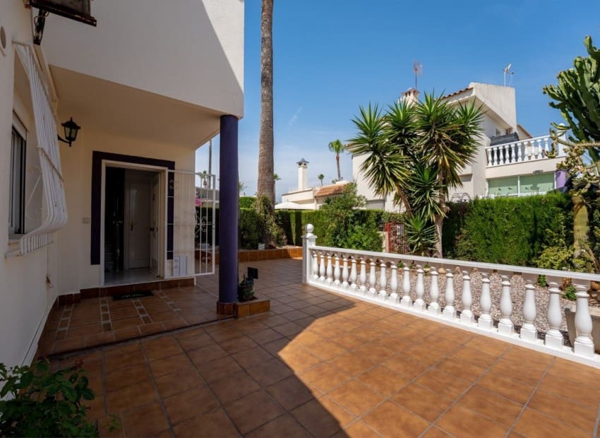 2 bedroom Villa for sale in Los Balcones with pool - € 339,900 (Ref: 9971441)