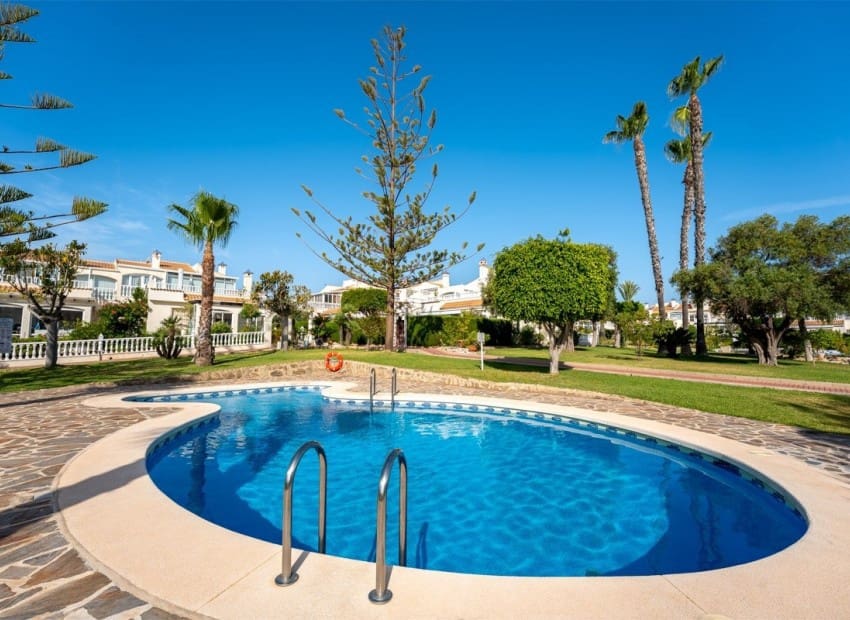 2 bedroom Villa for sale in Los Balcones with pool - € 339,900 (Ref: 9971441)