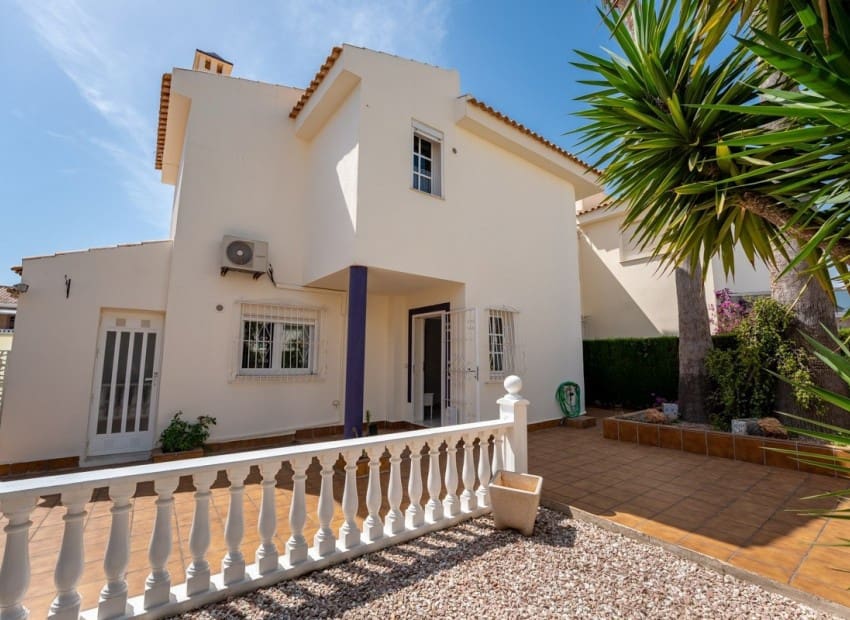 2 bedroom Villa for sale in Los Balcones with pool - € 339,900 (Ref: 9971441)