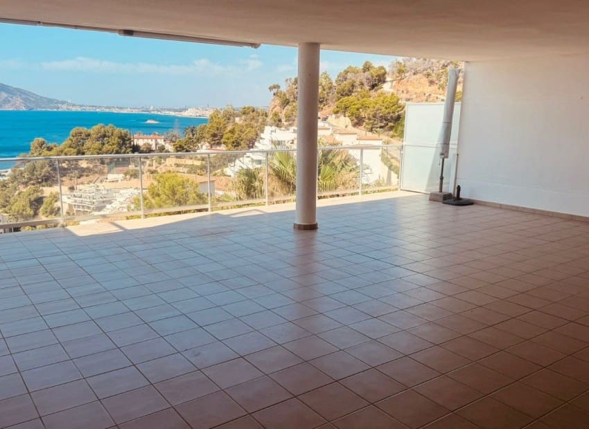 2 Zimmer Penthouse zu vermieten in Altea mit Pool Garage - 1.700 € (Ref: 9974367)